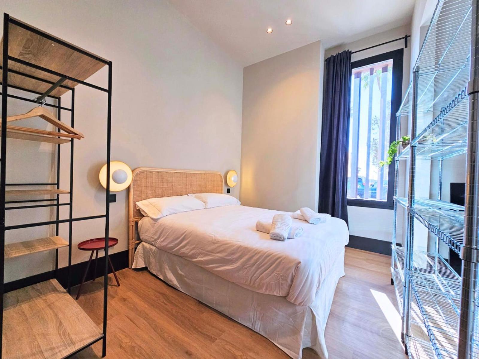 Kong Living Muralla Del Mar